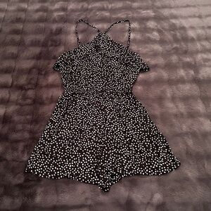 Black & White Romper with Ruffle Accent - Size: 6